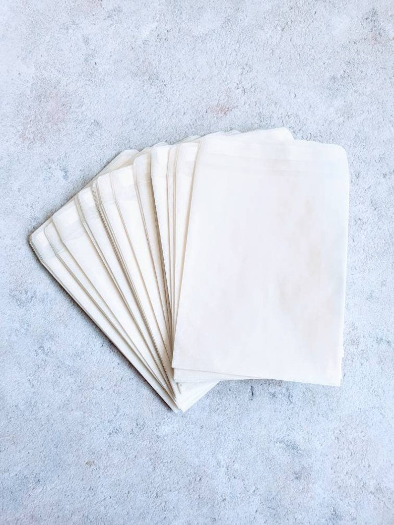 Enveloppes en cristal à décoller et à sceller. Écologiques, biodégradables, compostables et au pH neutre. Pochettes pour cadeaux de mariage. Sacs cadeaux. À faire soi-même.